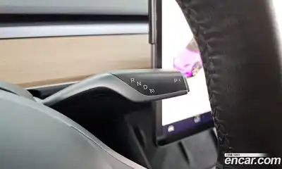 Tesla Model Y 2021 0.2 гидро, миниатюра 9