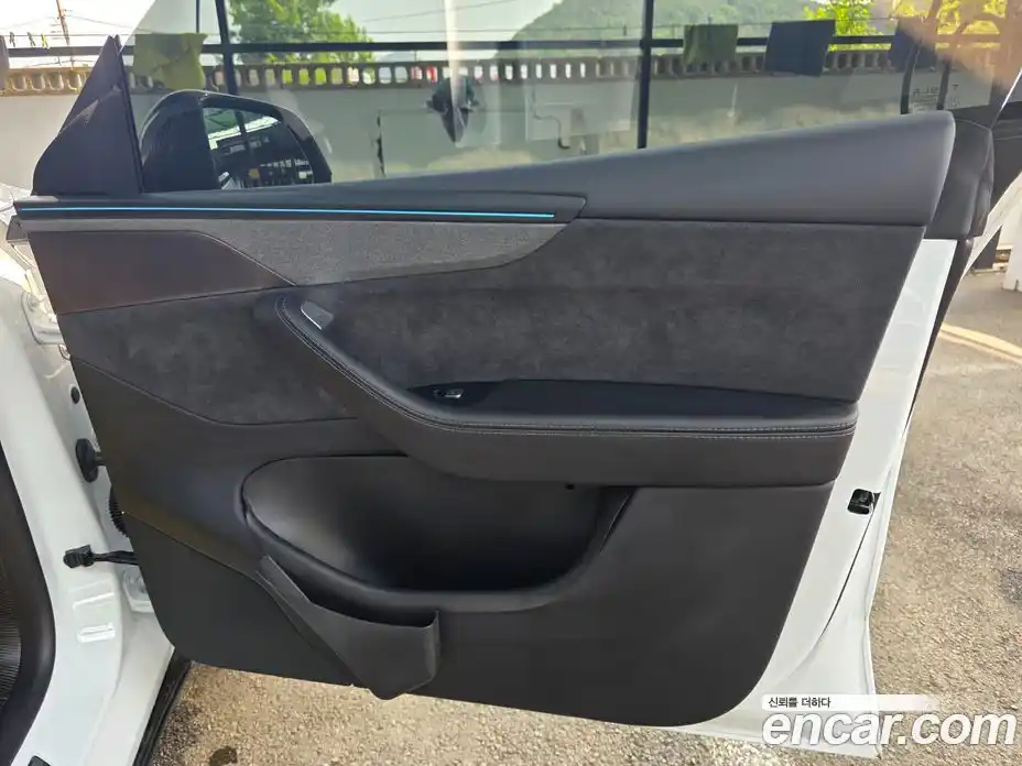 Tesla Model Y 2025 0.2 гидро, фото 15