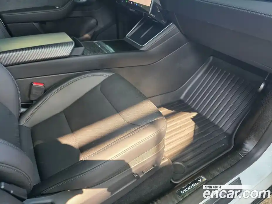 Tesla Model Y 2025 0.2 гидро, фото 18