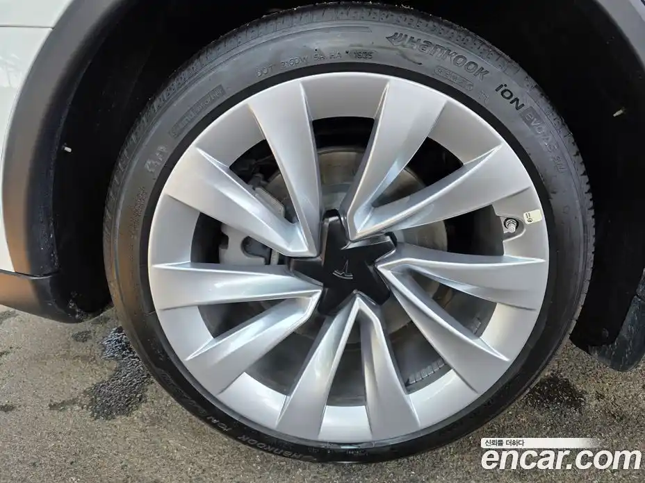 Tesla Model Y 2025 0.2 гидро, фото 10