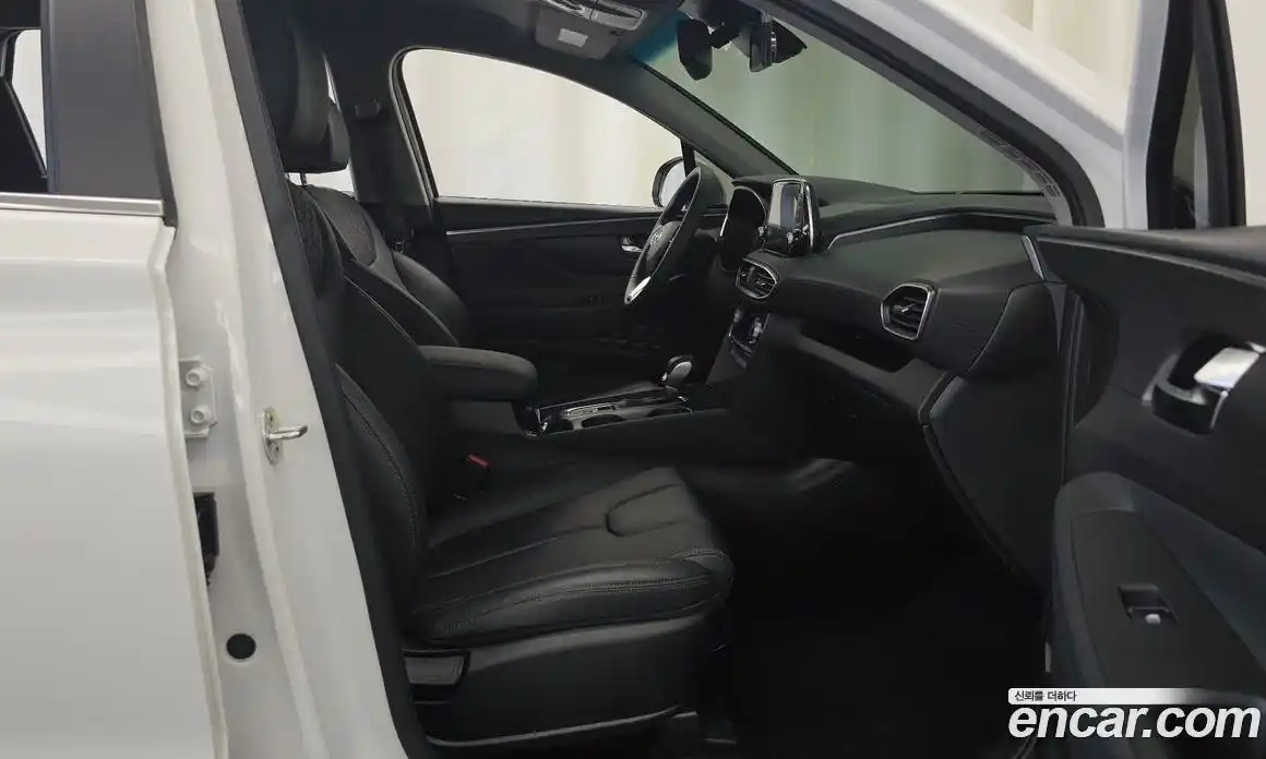Hyundai Santa Fe 2020 2.0 автомат (гидро), фото 17