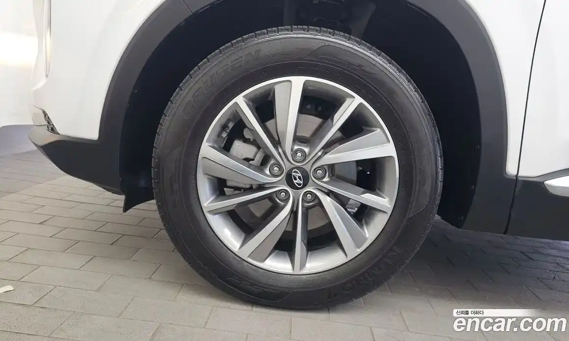 Hyundai Santa Fe 2020 2.0 автомат (гидро), фото 5