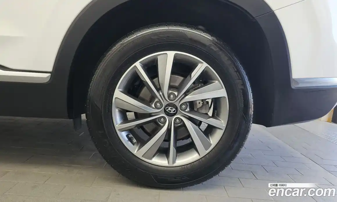 Hyundai Santa Fe 2020 2.0 автомат (гидро), фото 7