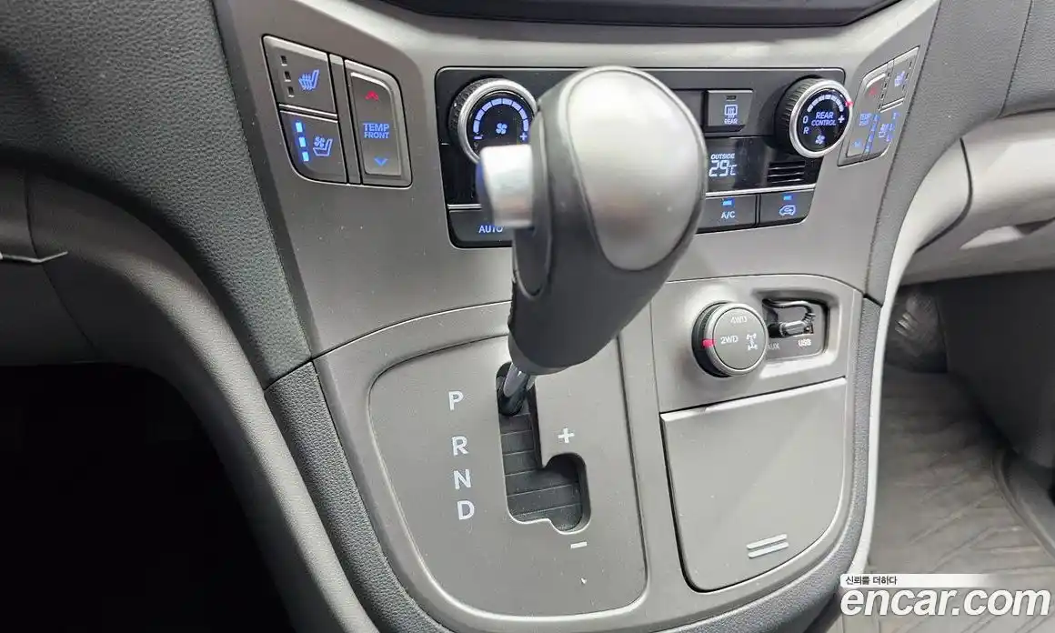Hyundai Starex 2020 2.5 автомат (гидро), фото 12