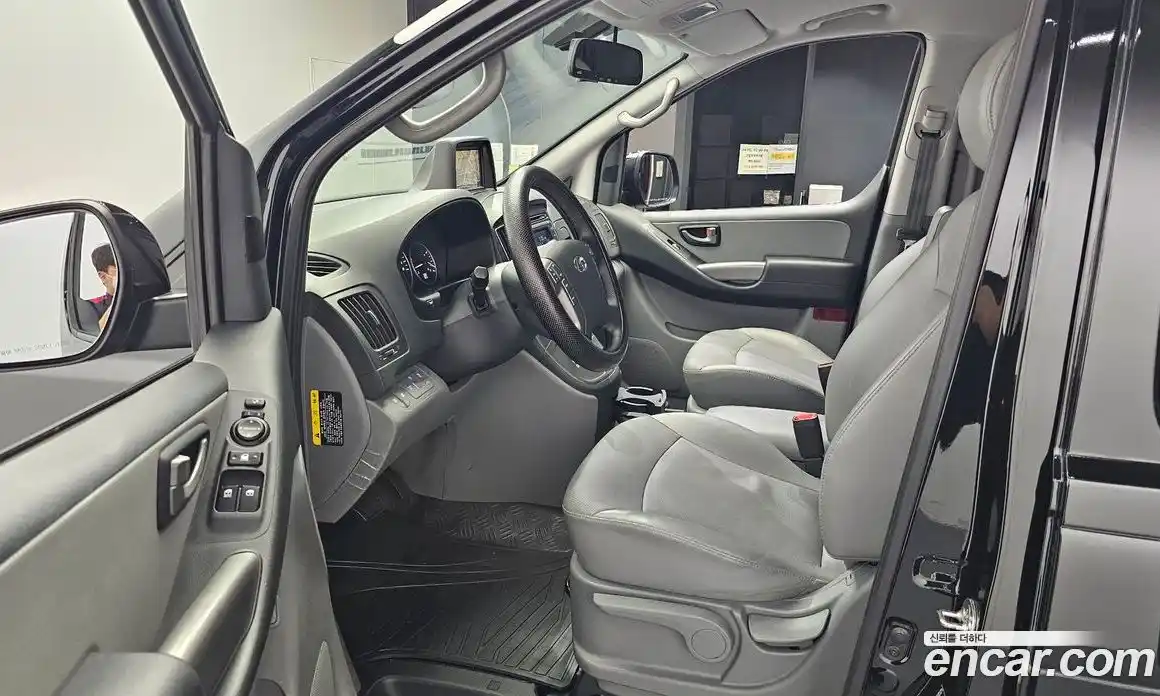 Hyundai Starex 2020 2.5 автомат (гидро), фото 13