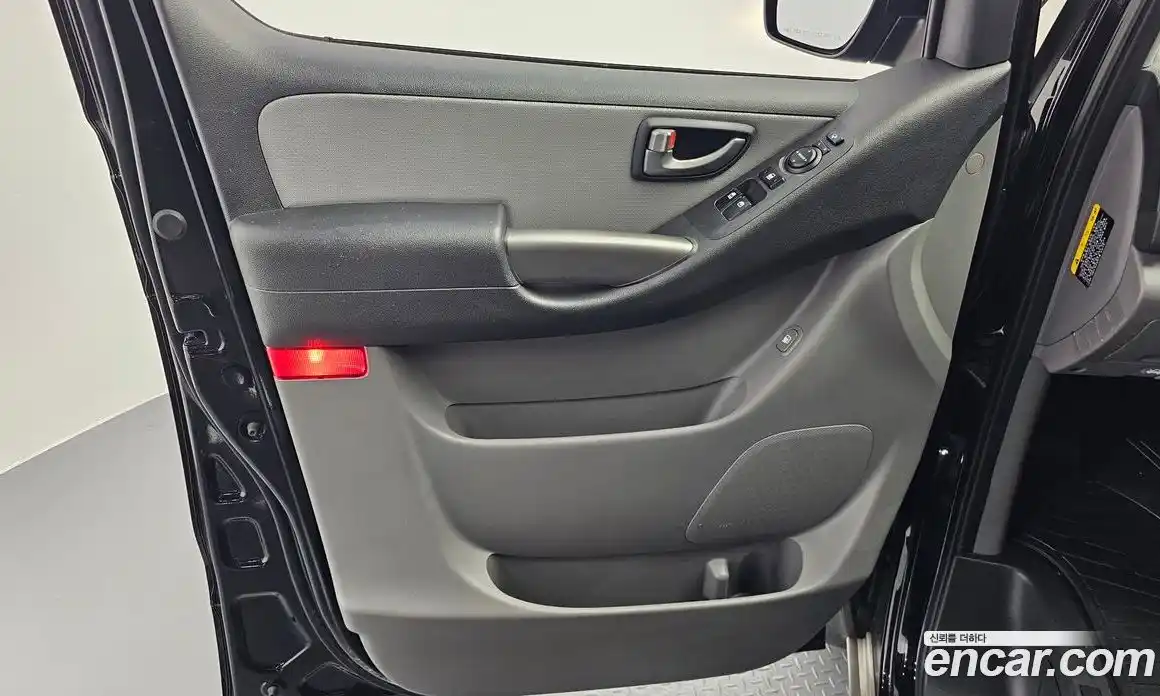 Hyundai Starex 2020 2.5 автомат (гидро), фото 14