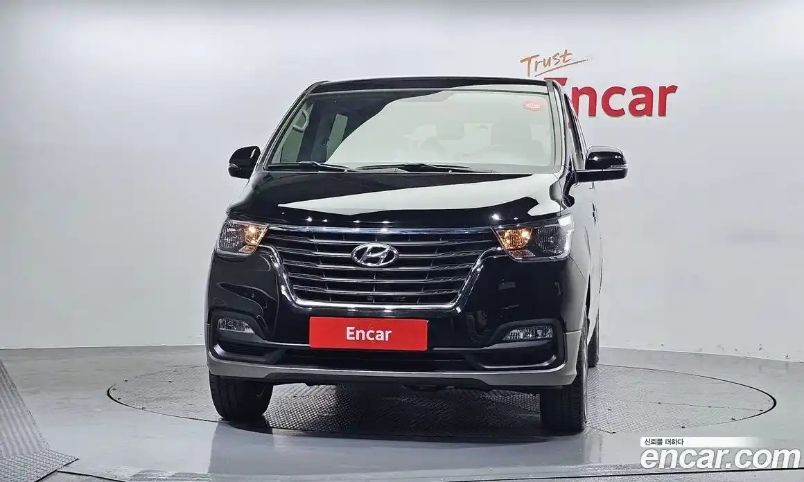 Hyundai Starex 2020 2.5 автомат (гидро), фото 3