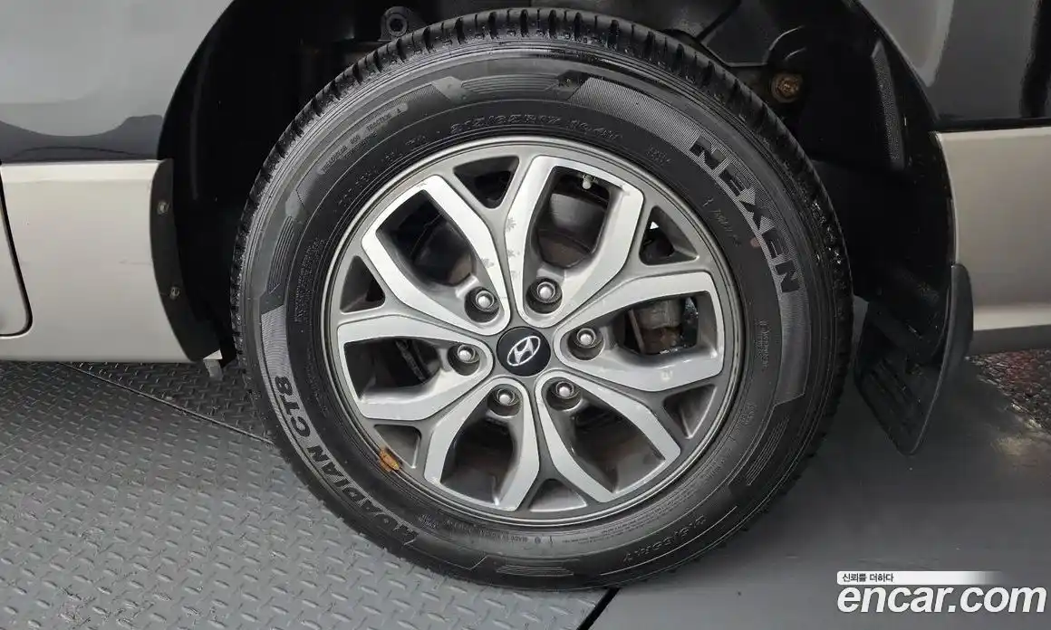 Hyundai Starex 2020 2.5 автомат (гидро), фото 7