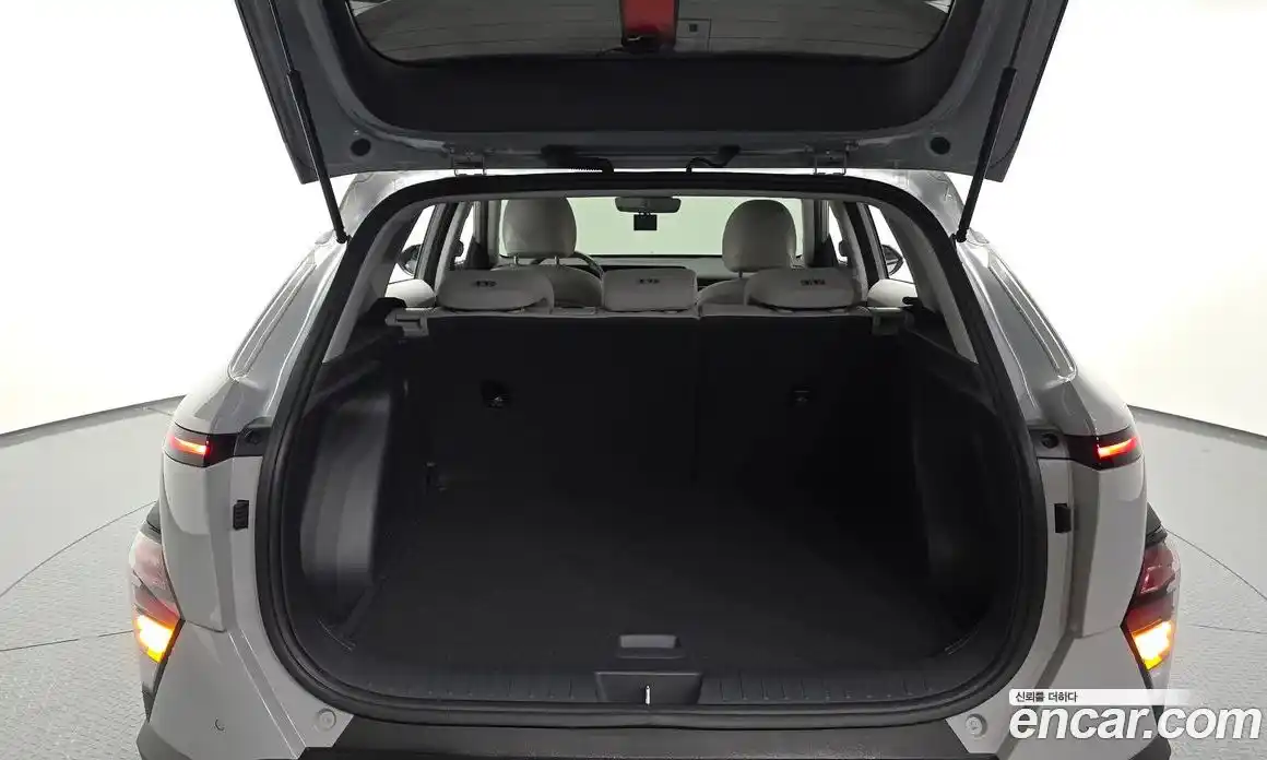 Hyundai Kona 2023 1.6 автомат (гидро), фото 26