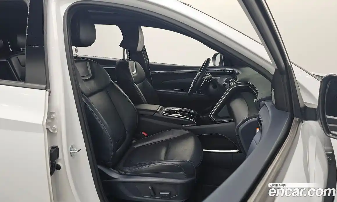 Hyundai Tucson 2023 1.6 автомат (гидро), фото 12