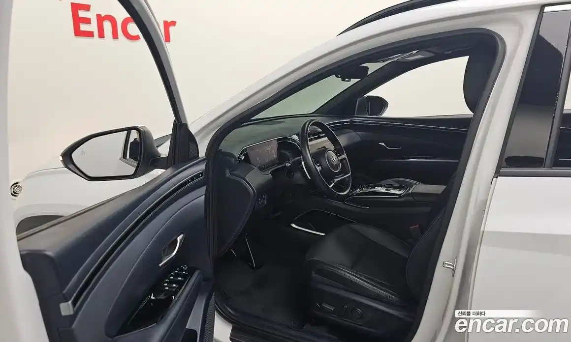Hyundai Tucson 2023 1.6 автомат (гидро), фото 16