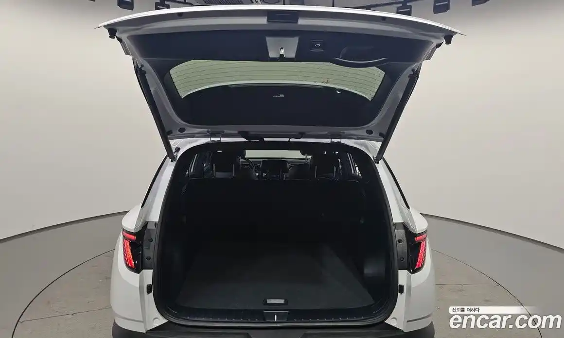 Hyundai Tucson 2023 1.6 автомат (гидро), фото 25