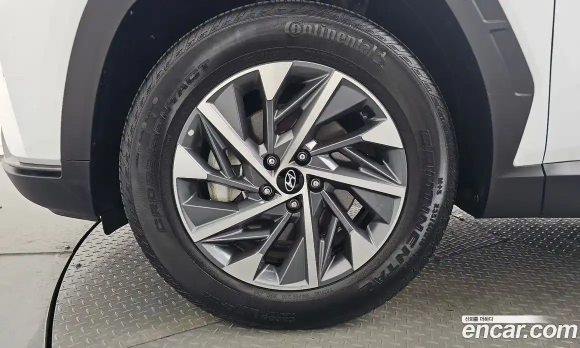 Hyundai Tucson 2023 1.6 автомат (гидро), фото 4