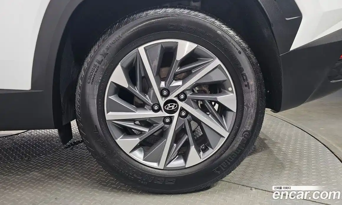 Hyundai Tucson 2023 1.6 автомат (гидро), фото 6