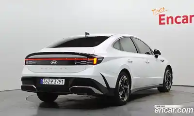 Hyundai Sonata 2024 1.6 автомат (гидро), миниатюра 2