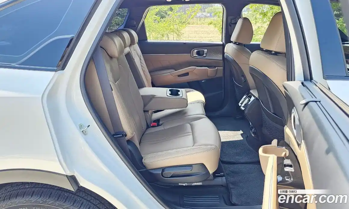 Kia Sorento 2024 1.6 автомат (гидро), фото 26