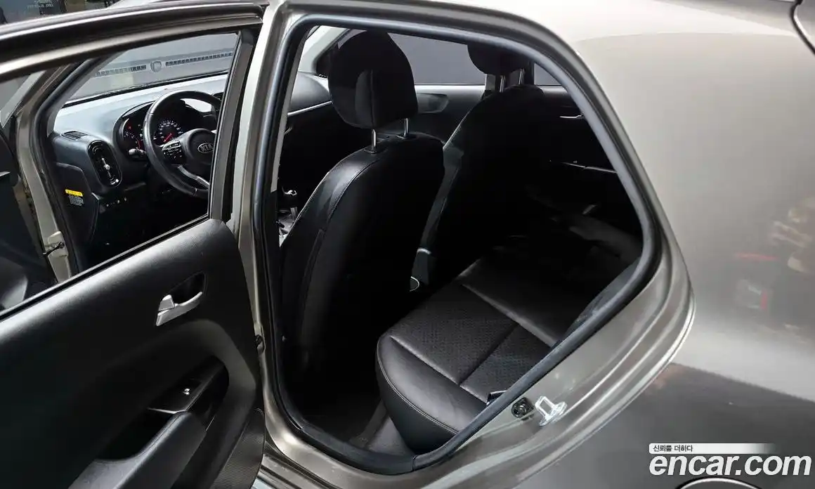 Kia Morning 2017 1.0 автомат (гидро), фото 18