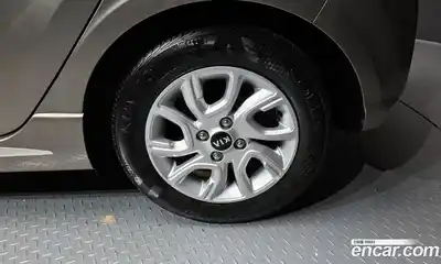 Kia Morning 2017 1.0 автомат (гидро), миниатюра 7