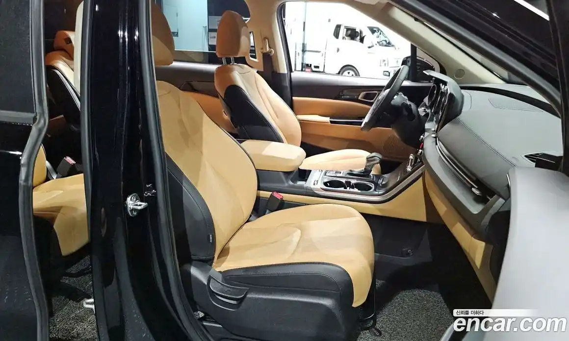 Kia Carnival 2021 2.2 автомат (гидро), фото 18