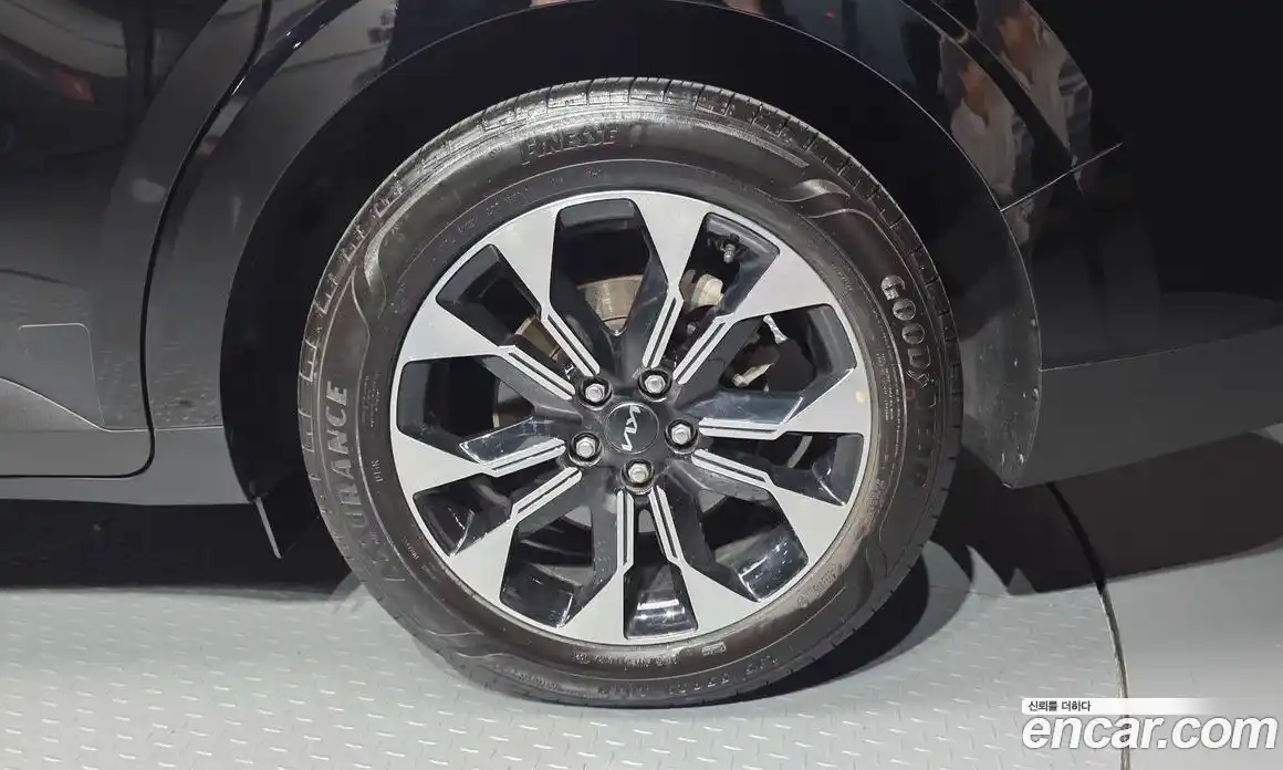 Kia Carnival 2021 2.2 автомат (гидро), фото 7