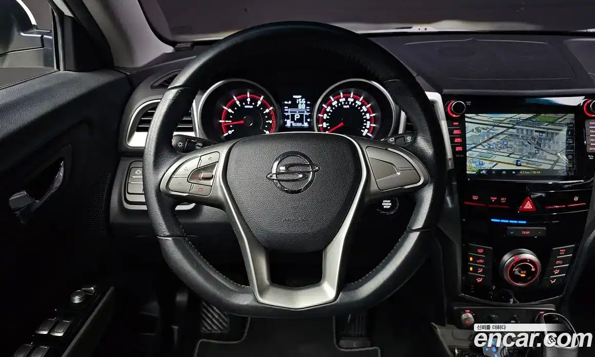 SsangYong TIBOLI 2016 1.6 автомат (гидро), фото 12