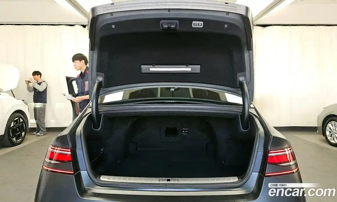 Genesis G90 2023 3.5 автомат (гидро), фото 26
