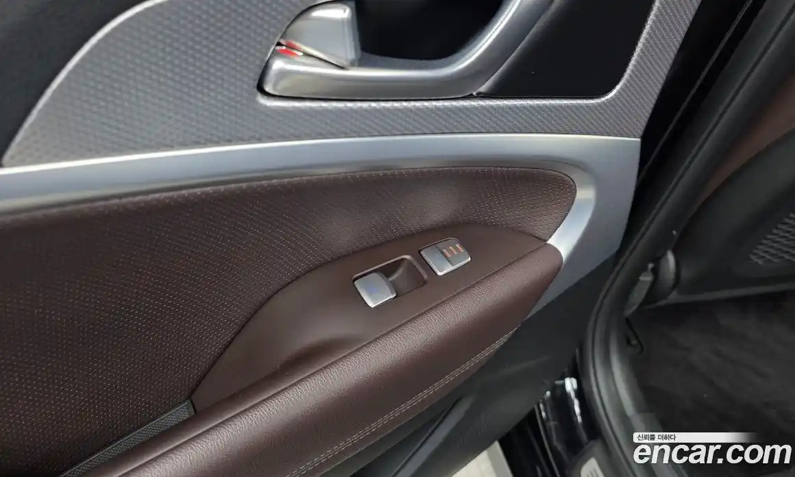 Genesis G70 2022 2.0 автомат (гидро), фото 25