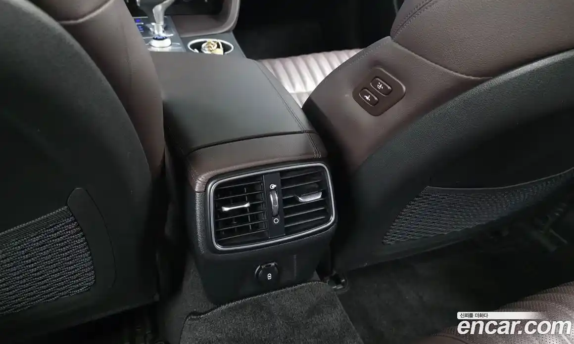 Genesis G70 2022 2.0 автомат (гидро), фото 33
