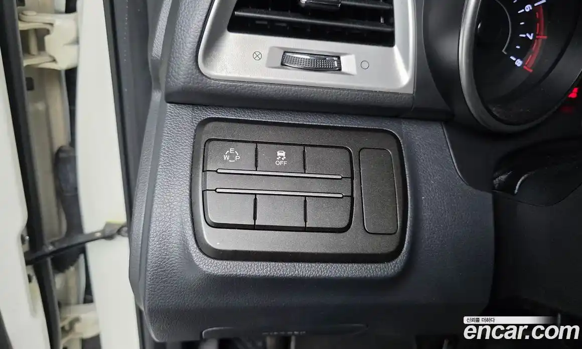SsangYong TIBOLI 2015 1.6 автомат (гидро), фото 18