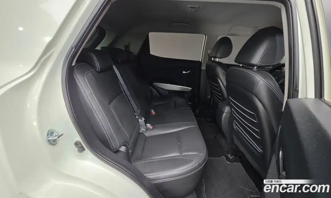 SsangYong TIBOLI 2015 1.6 автомат (гидро), фото 30