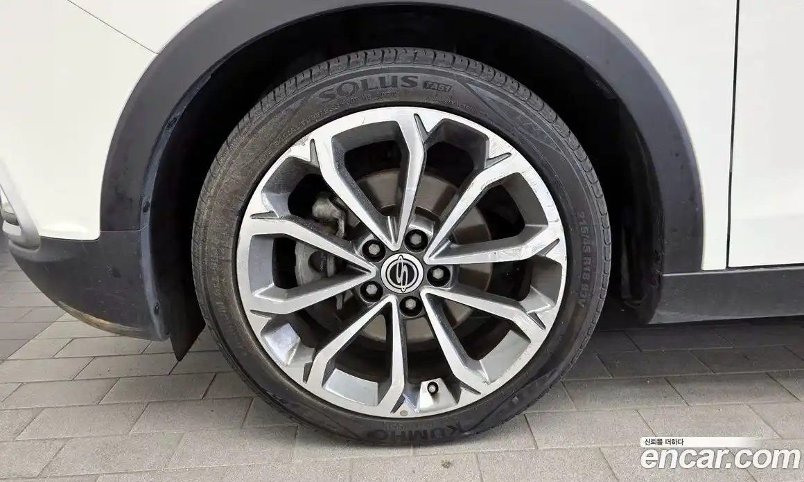 SsangYong TIBOLI 2018 1.6 автомат (гидро), фото 5