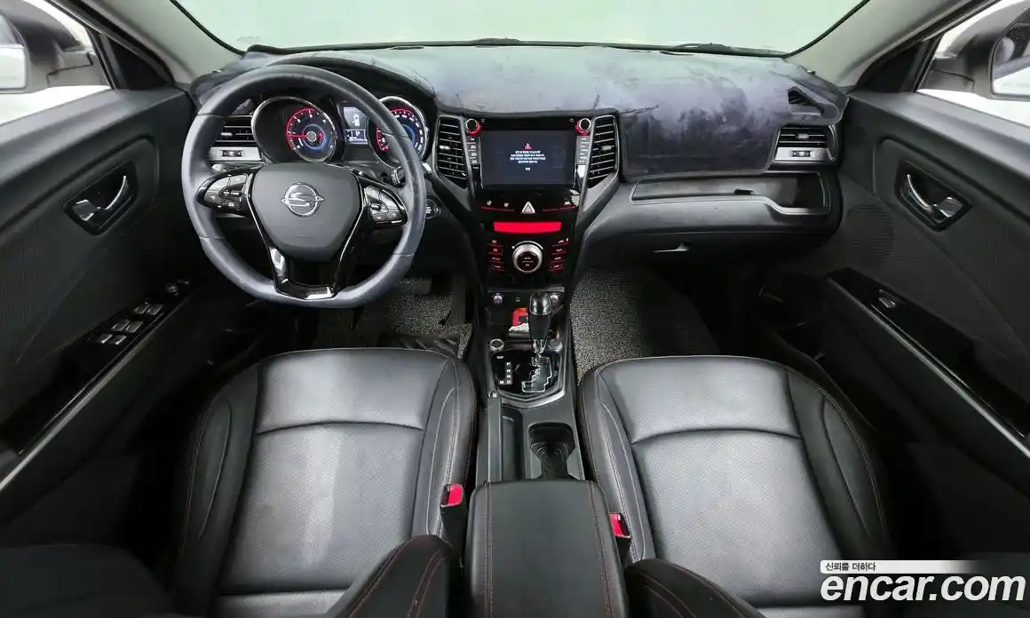SsangYong TIBOLI 2018 1.6 автомат (гидро), фото 7
