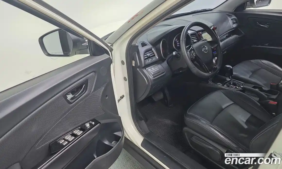 SsangYong TIBOLI 2017 1.6 автомат (гидро), фото 11