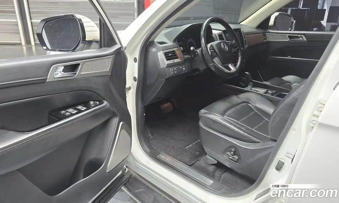 SsangYong Rexton 2018 2.2 автомат (гидро), фото 13