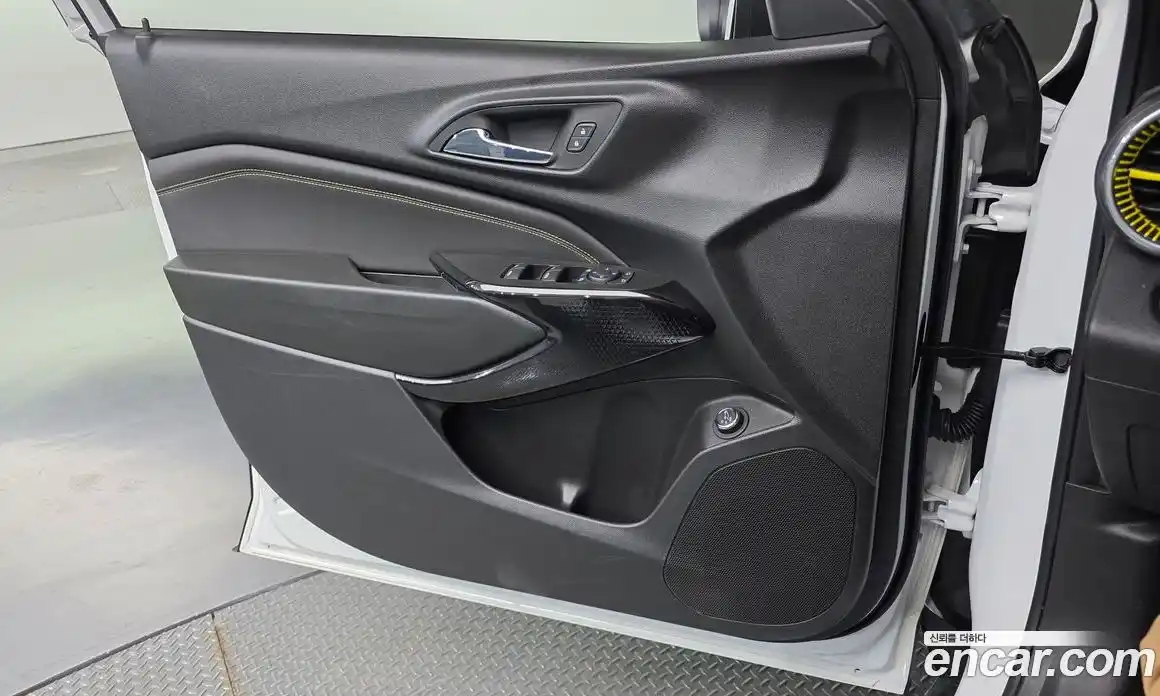 Chevrolet Trax 2023 1.2 автомат (гидро), фото 14