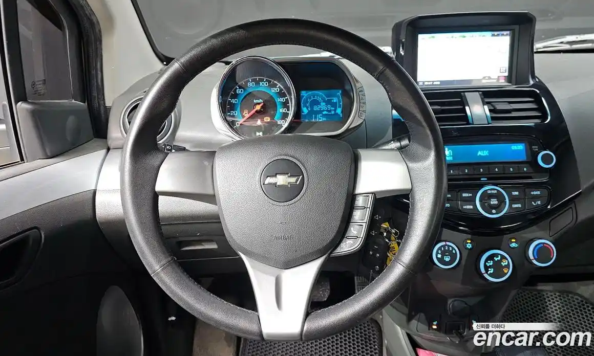 Chevrolet Spark 2014 1.0 автомат (гидро), фото 12