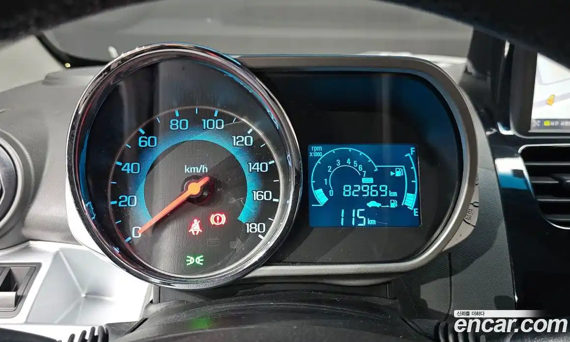 Chevrolet Spark 2014 1.0 автомат (гидро), фото 8