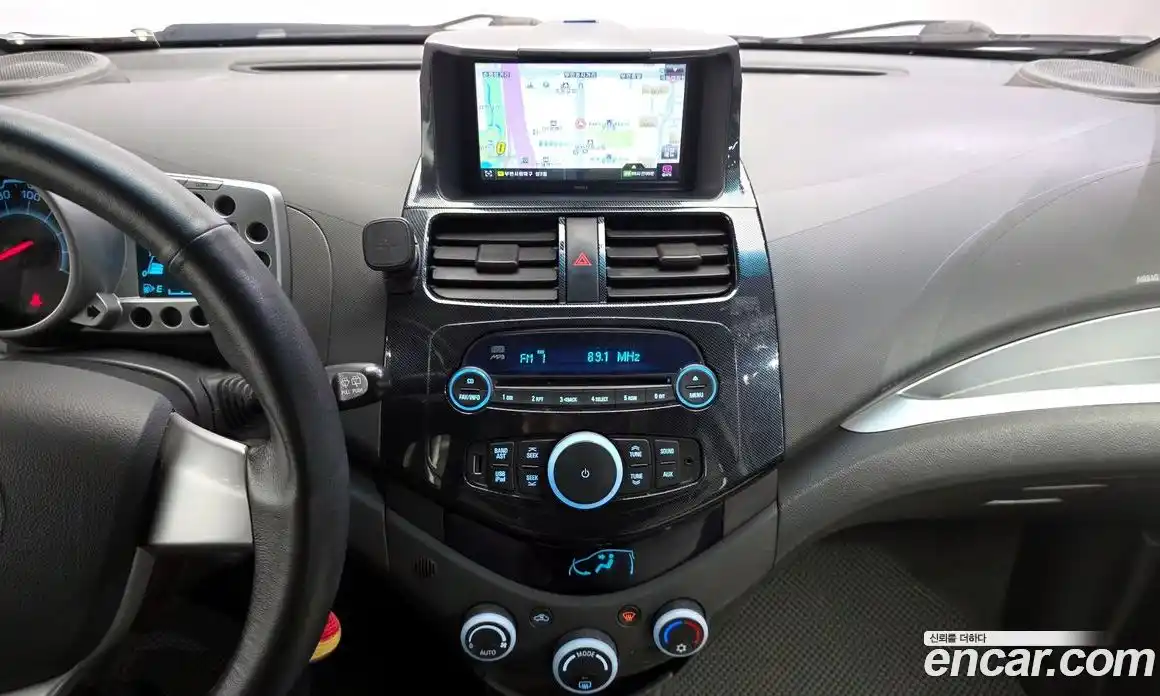 Chevrolet Spark 2012 1.0 автомат (гидро), фото 14
