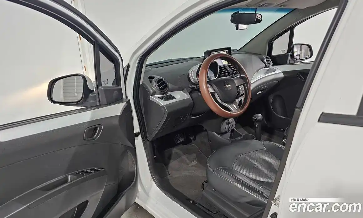 Chevrolet Spark 2014 1.0 автомат (гидро), фото 13