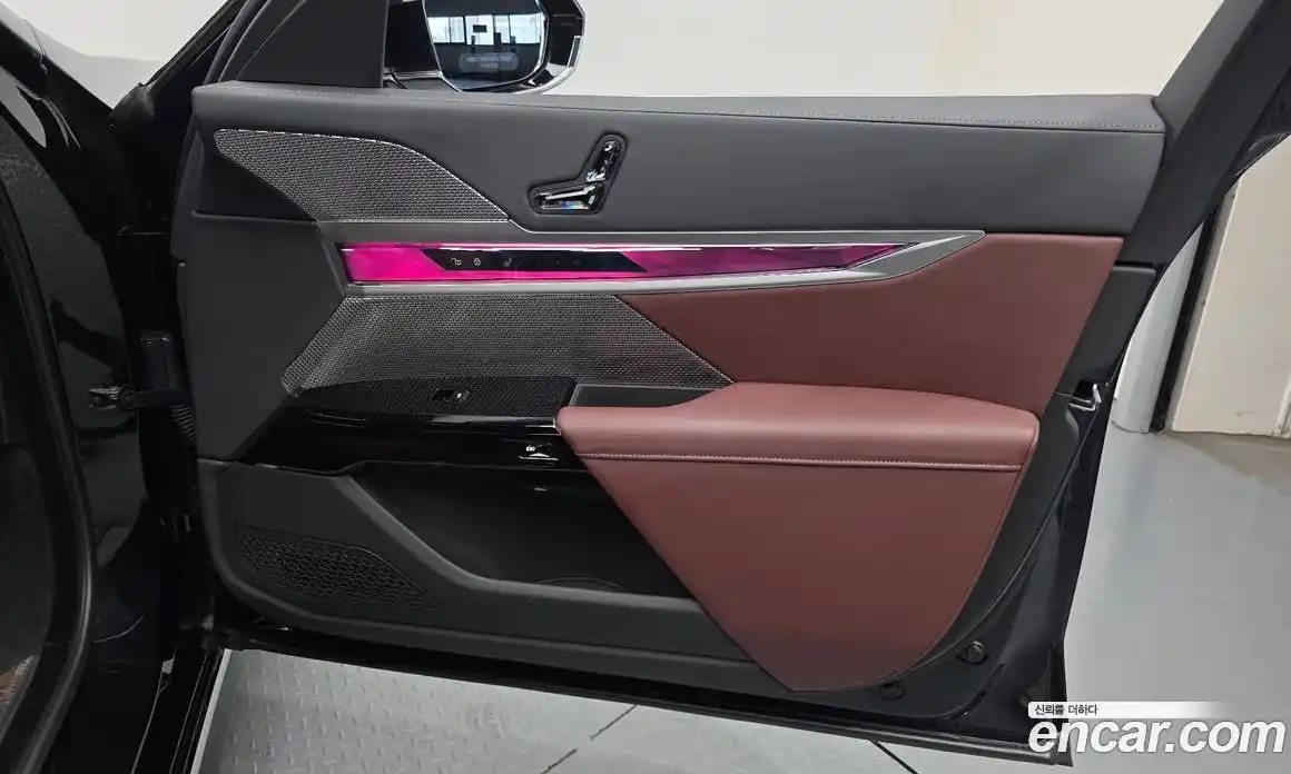 BMW 7 серия 2025 3.0 автомат (гидро), фото 14