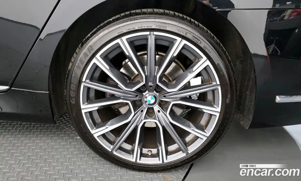 BMW 7 серия 2021 3.0 автомат (гидро), фото 7