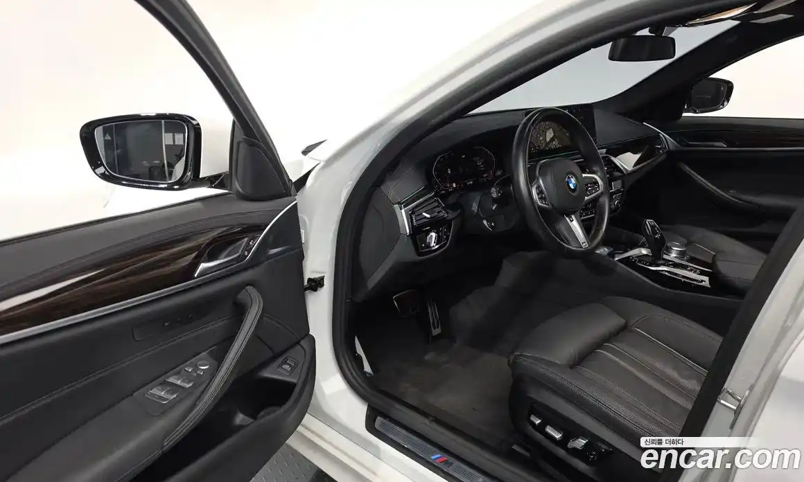 BMW 5 серия 2021 2.0 автомат (гидро), фото 13