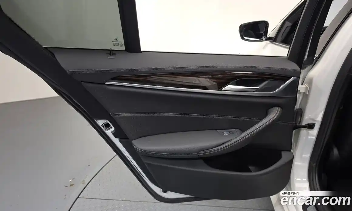 BMW 5 серия 2021 2.0 автомат (гидро), фото 15