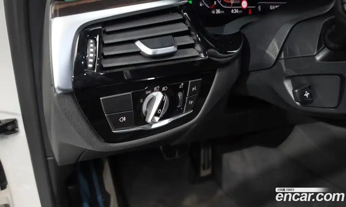 BMW 5 серия 2021 2.0 автомат (гидро), фото 27