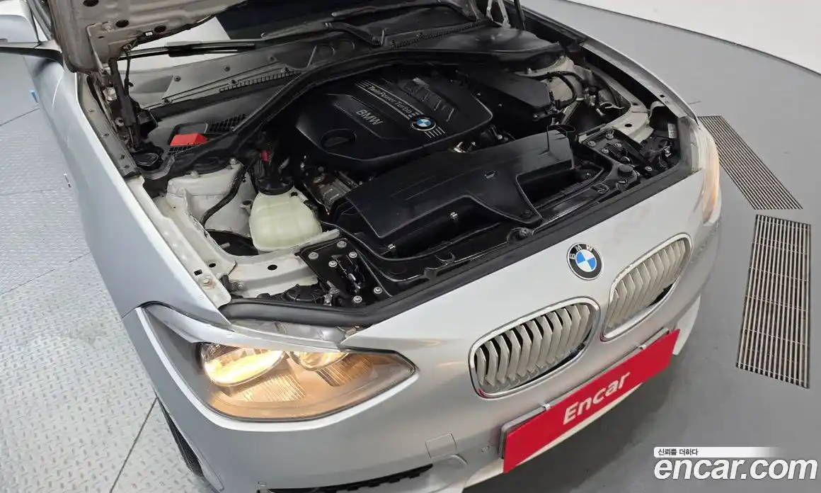 BMW 1 серия 2013 2.0 автомат (гидро), фото 6