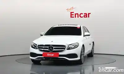 Mercedes-Benz E-Class 2019 2.0 автомат (гидро), миниатюра 3