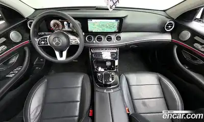 Mercedes-Benz E-Class 2019 2.0 автомат (гидро), миниатюра 10