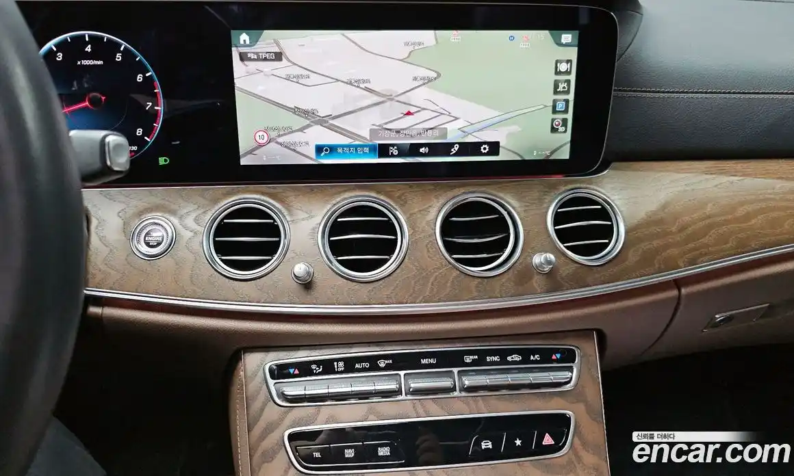 Mercedes-Benz E-Class 2022 2.0 гидро, фото 22