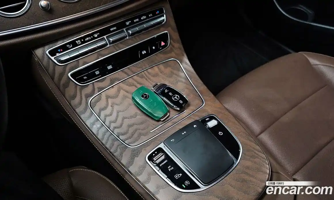 Mercedes-Benz E-Class 2022 2.0 гидро, фото 27