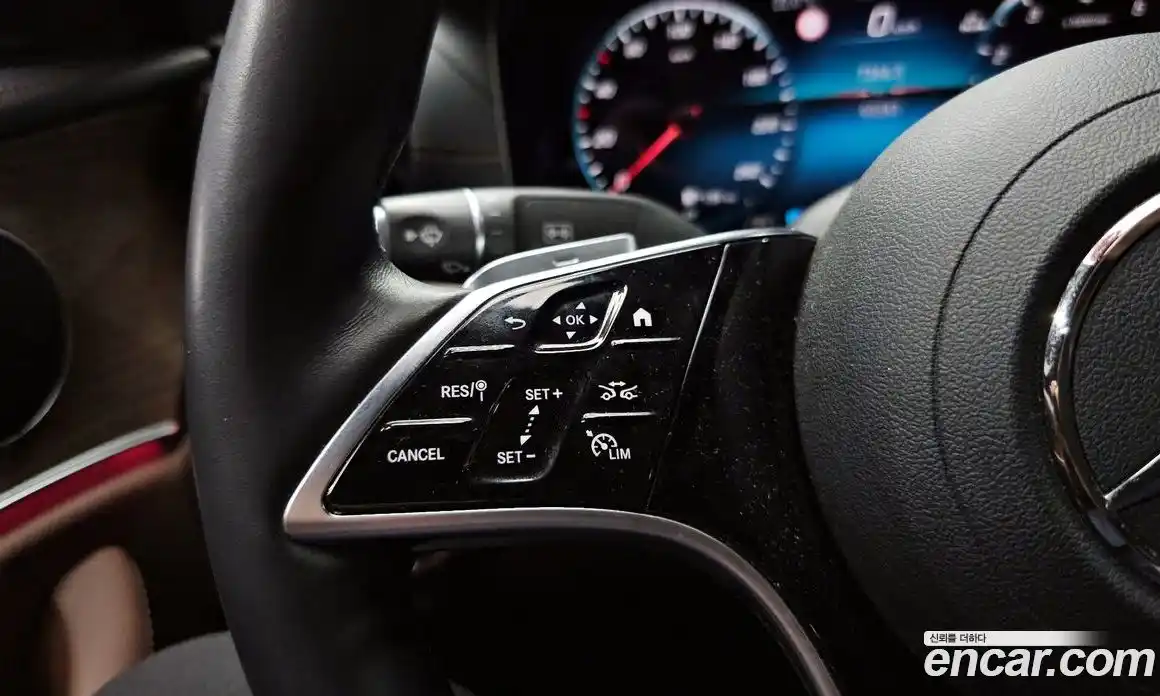 Mercedes-Benz E-Class 2022 2.0 гидро, фото 31
